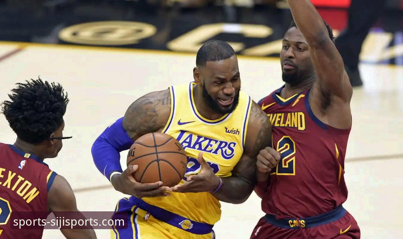 NBA焦点战复盘指南：从骑士vs湖人看篮球攻防策略与四季体育平台观赛体验